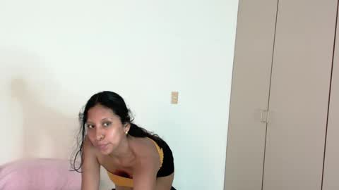 Snapshot of melody24_ chatting on March 7, 8:11 pm melody24_ online show from March 7, 8:11 pm