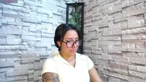 MELODY  HILS online show from February 4, 6:38 pm