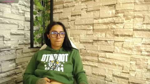 MELODY  HILS online show from February 5, 1:33 pm