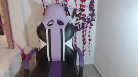 melody_mercy online show from February 18, 12:06 pm