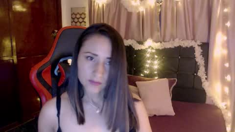 Melody online show from November 14, 10:00 pm