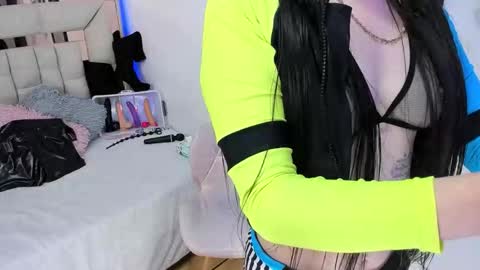 melody online show from February 5, 8:51 am