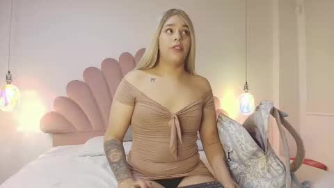 Melody online show from October 23, 12:06 pm