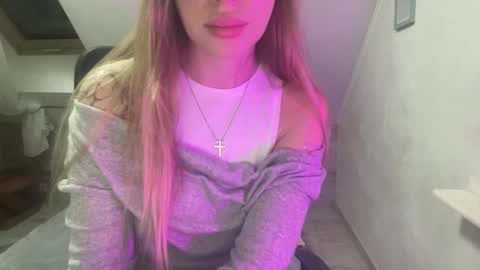 Melodie Sweet online show from November 30, 6:37 pm