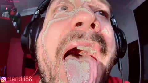 menditeta online show from March 9, 10:19 pm