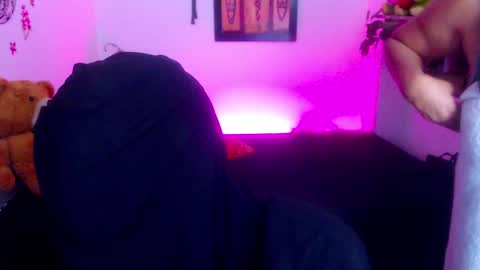 menfismuller online show from October 1, 6:18 pm