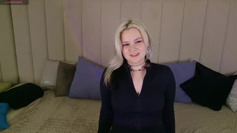 Ivy  online show from May 10, 9:37 am