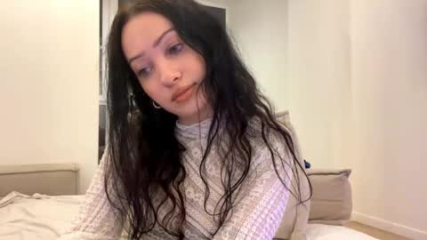 MeowAlika online show from April 17, 9:50 pm