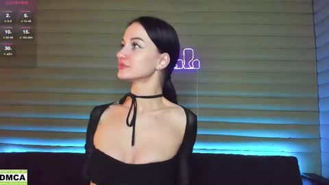 Snapshot of meowluv chatting on February 13, 5:44 pm NIKKY STIVE Every day from 1000 to 200 EST time. online show from February 13, 5:44 pm