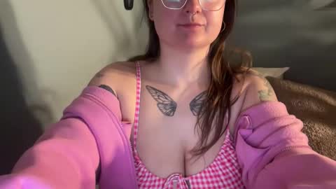 meowmaxx online show from April 10, 1:33 am