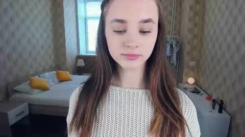 Julie online show from October 9, 9:48 am