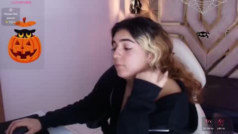    online show from October 26, 7:13 pm