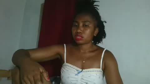 meraldaaaa online show from November 4, 2:51 pm