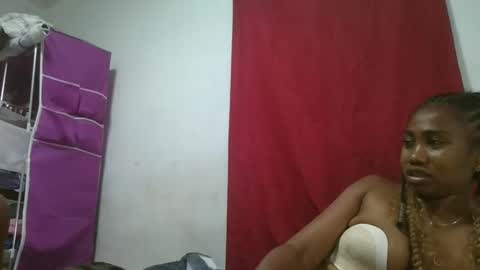 meraldaaaa online show from October 5, 7:10 pm