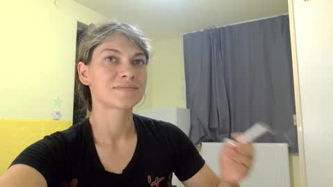 Snapshot of merciylove chatting on September 21, 3:05 pm Miss Helena online show from September 21, 3:05 pm
