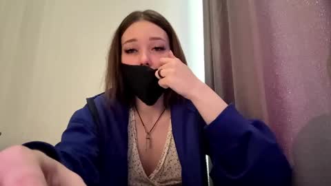 Kiki online show from May 14, 8:23 am