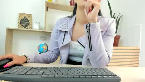 Merlina online show from October 1, 5:34 pm