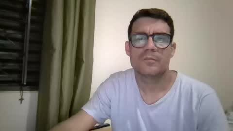 Nerd Latino online show from October 25, 12:44 am