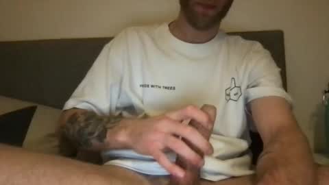 messageme11 online show from February 7, 10:57 pm