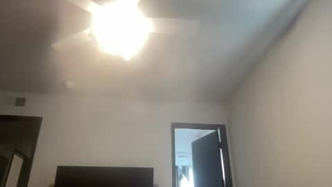 miaaheart online show from April 21, 7:21 pm