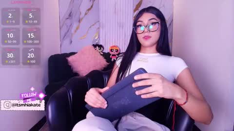 Mhia Kate online show from March 3, 12:12 pm