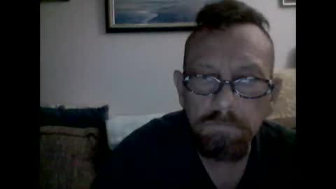 mhitch924 online show from June 2, 2:02 am