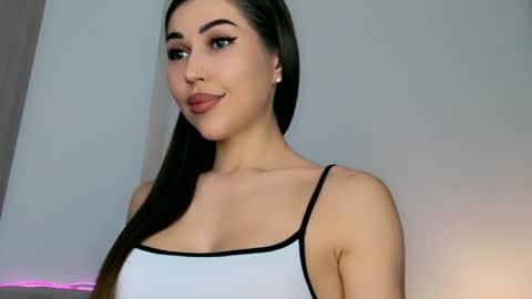 Mia Martskaya online show from November 19, 8:13 am