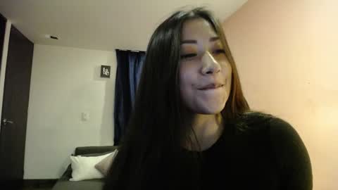 Mia zoe online show from December 10, 2:16 am