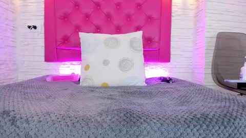 Mia Blonde online show from February 13, 10:22 pm
