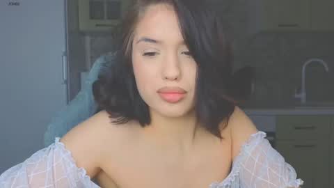 Mia online show from February 23, 10:20 pm