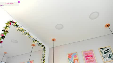 mia__bailey_ online show from April 22, 3:02 am