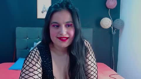 C A L L  M E  M I A  online show from October 19, 4:28 am