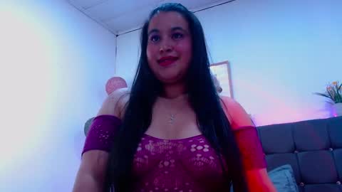 C A L L  M E  M I A  online show from February 3, 3:15 am