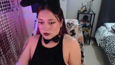 mia online show from October 1, 11:14 pm