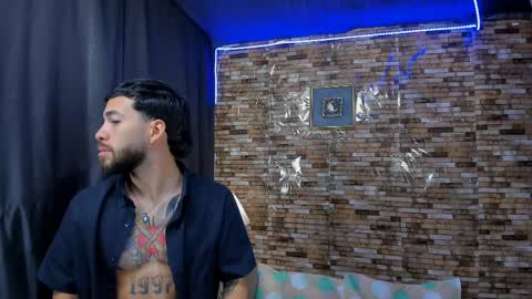 Mia and vincentt model indepent online show from March 7, 3:51 am