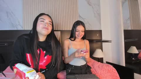 Mia online show from February 12, 4:11 pm