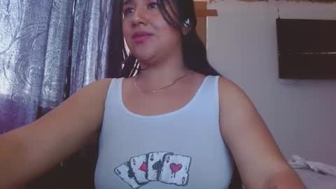 mia_beautiful1 online show from May 13, 5:55 pm