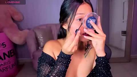 Mia  online show from March 19, 12:54 pm