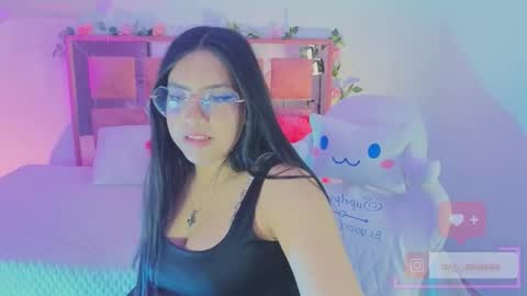 mia_bnnyy online show from September 27, 9:45 pm