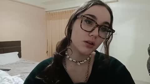 Snapshot of mia_boone chatting on March 1, 3:49 pm mia_boone online show from March 1, 3:49 pm