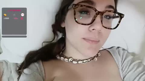 Snapshot of mia_boone chatting on March 5, 3:51 pm mia_boone online show from March 5, 3:51 pm