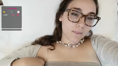 Snapshot of mia_boone chatting on January 1, 5:11 am mia_boone online show from January 1, 5:11 am