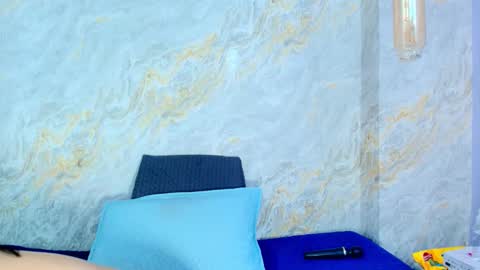 Mia  online show from February 21, 12:08 pm