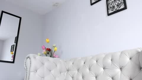 Mia Castro online show from September 20, 5:27 pm