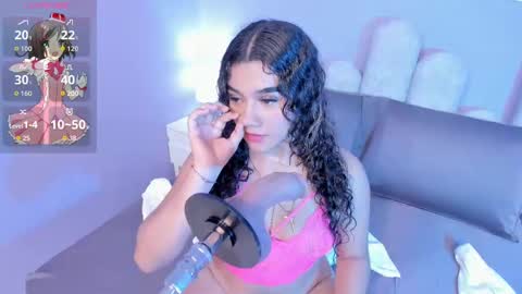 mia online show from September 25, 11:39 am