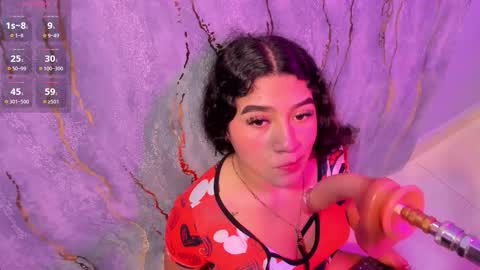 mia online show from October 31, 11:54 am