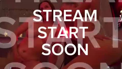 Mia and friends online show from July 22, 1:46 pm