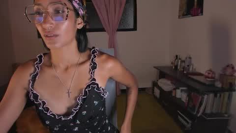 Mia Sandoval online show from March 13, 12:52 pm