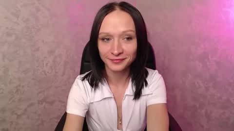 Snapshot of mia_cuteu chatting on October 11, 10:09 am Mia online show from October 11, 10:09 am