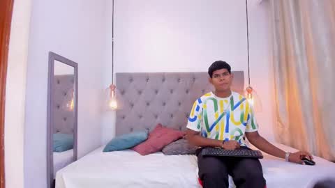 mia_flowers69 online show from September 8, 7:24 pm
